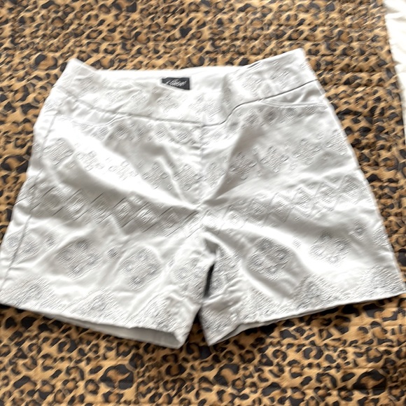Pants - WHITE HOUSE BLACK MARY WHBM pretty gray $ silver lined dress shorts